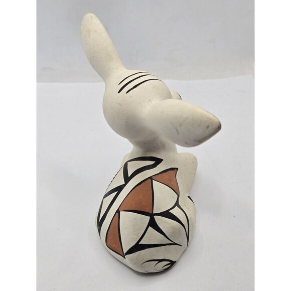 S. Zuni Isleta Pueblo New Mexico Fawn Deer Figurine 4" Tall - Picture 4 of 10